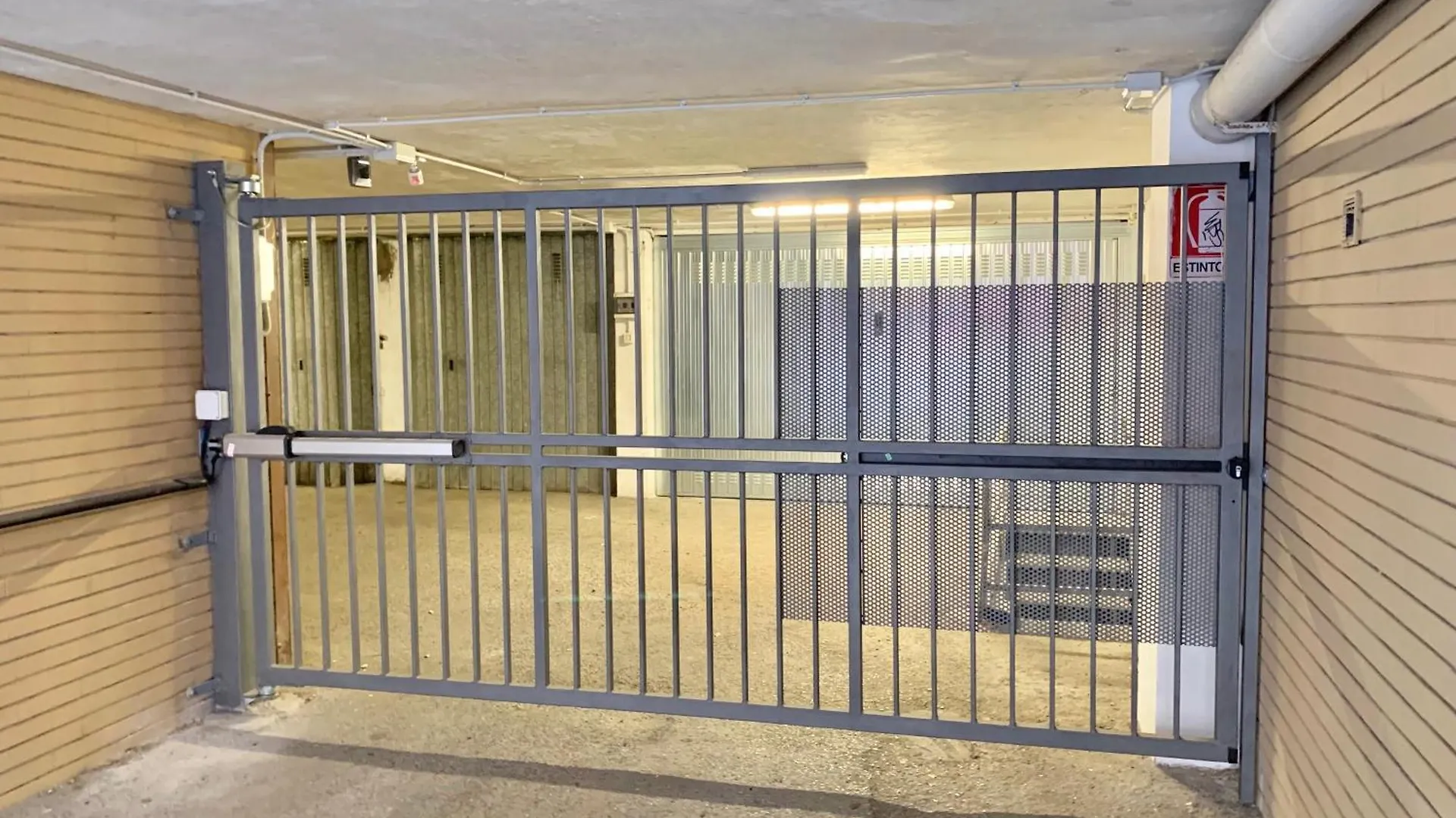 La Maison De L'Artiste & Bike Room Finale Ligure